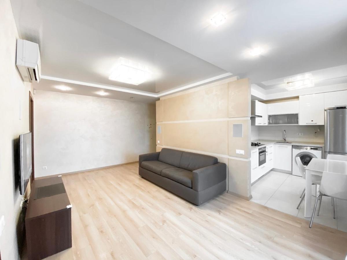 2-Bedroom Apartment Most City Area, Ekaterynoslav Square Dnipro Exterior foto